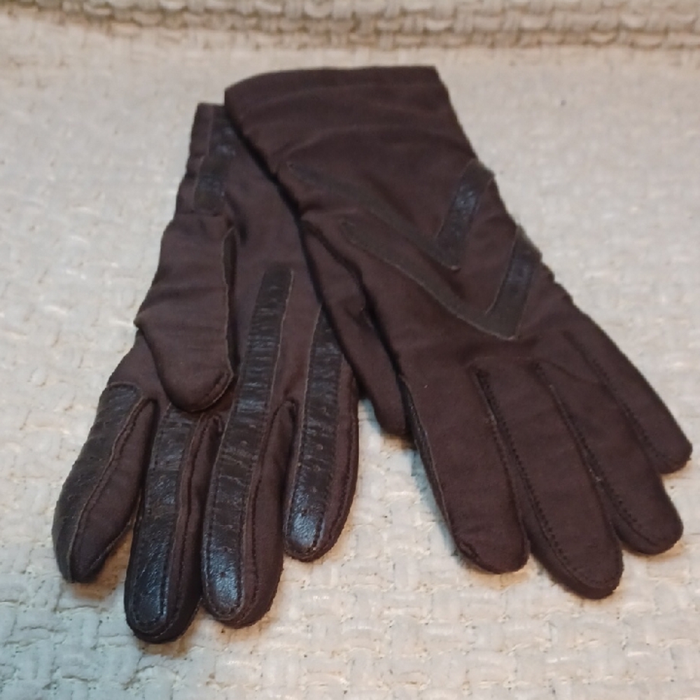 Vintage Womens Isotoner Gloves